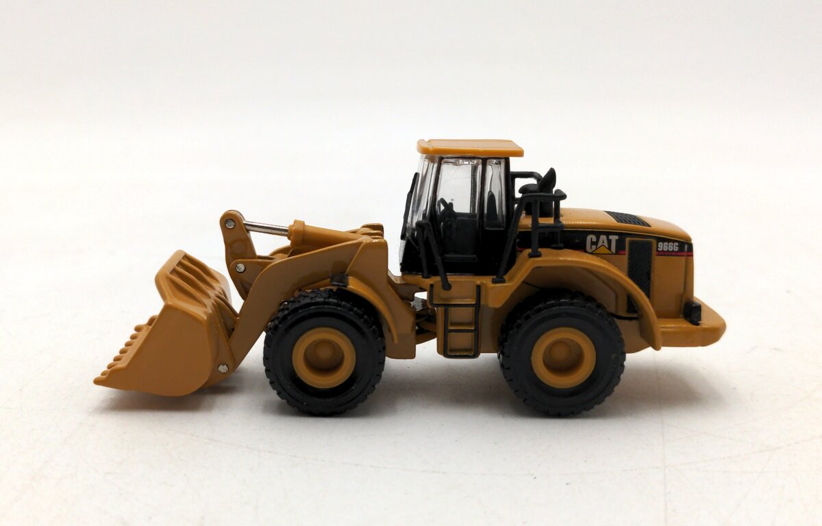 Norscot 55109 1:87 Caterpillar 966G Series II Wheel Loader LN