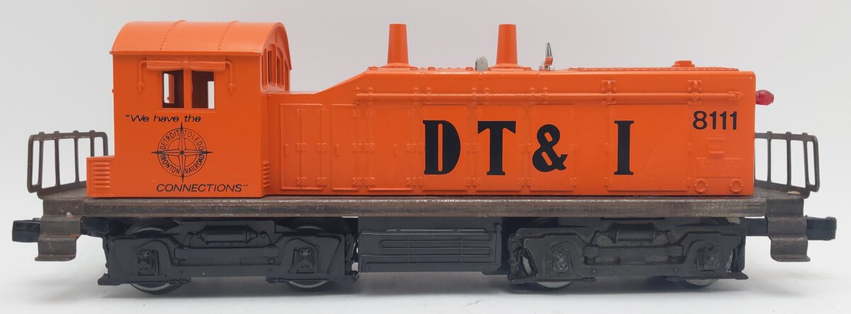 Lionel 6-8111 O Gauge DT&I NW-2 Switcher Diesel Locomotive VG