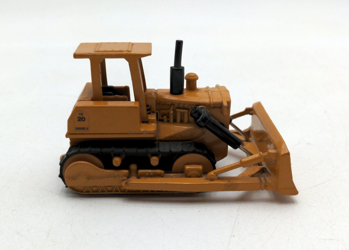 Ertl 1851 1/64 Scale International Harvester TD20E Dozer EX