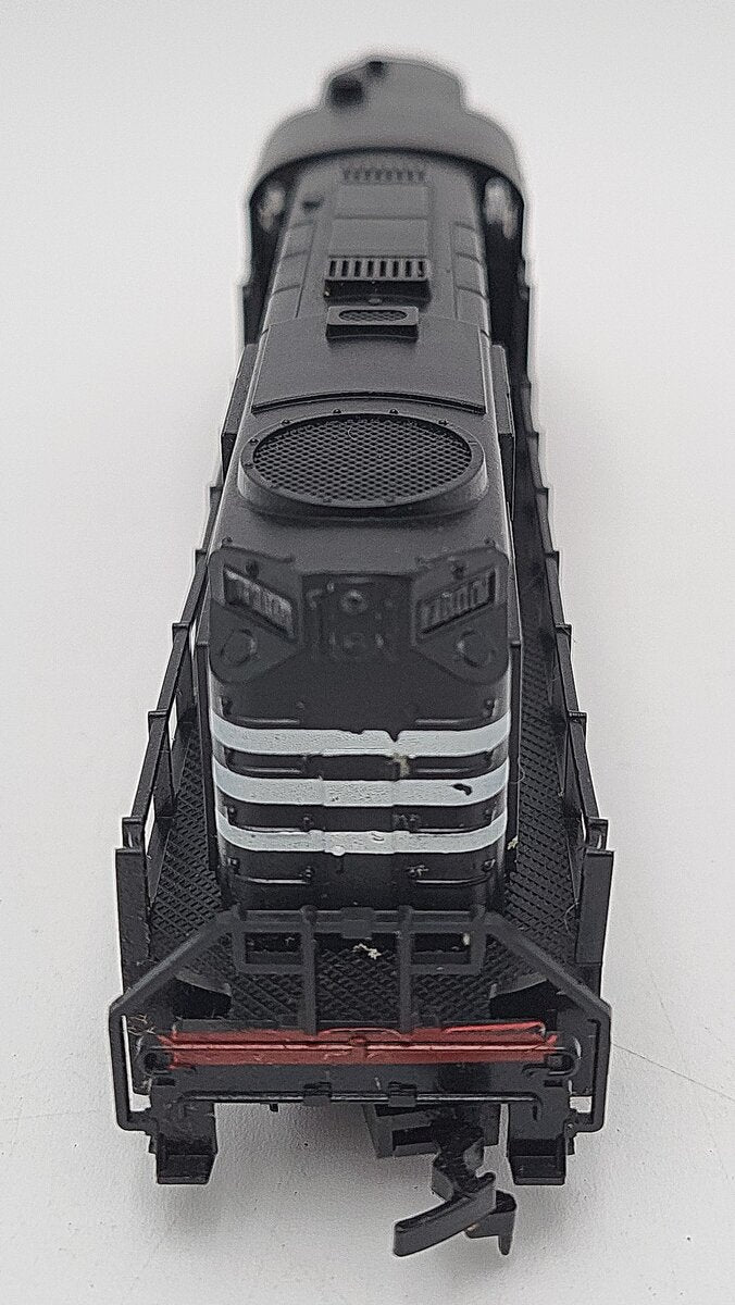 Model Power 6694 HO Scale New Haven Alco RS-11 #2556 EX/Box