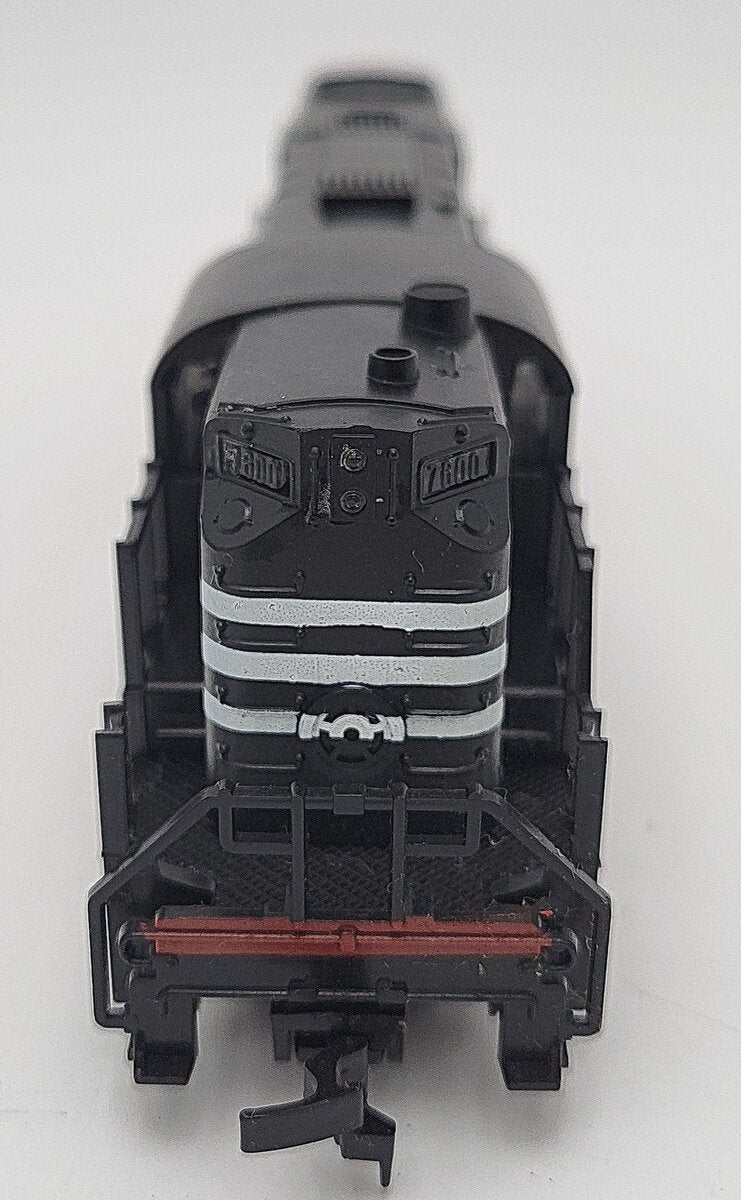 Model Power 6694 HO Scale New Haven Alco RS-11 #2556 EX/Box