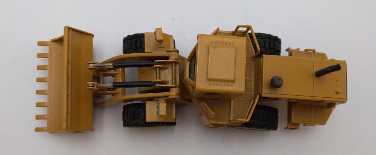 NZG Modelle 1:50 Scale Caterpillar 988F Wheel Loader LN/Box
