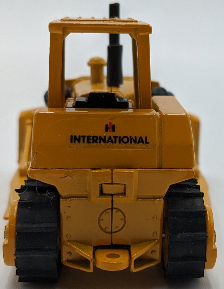 Ertl 1851 1:64 International TD-20E Crawler NIB