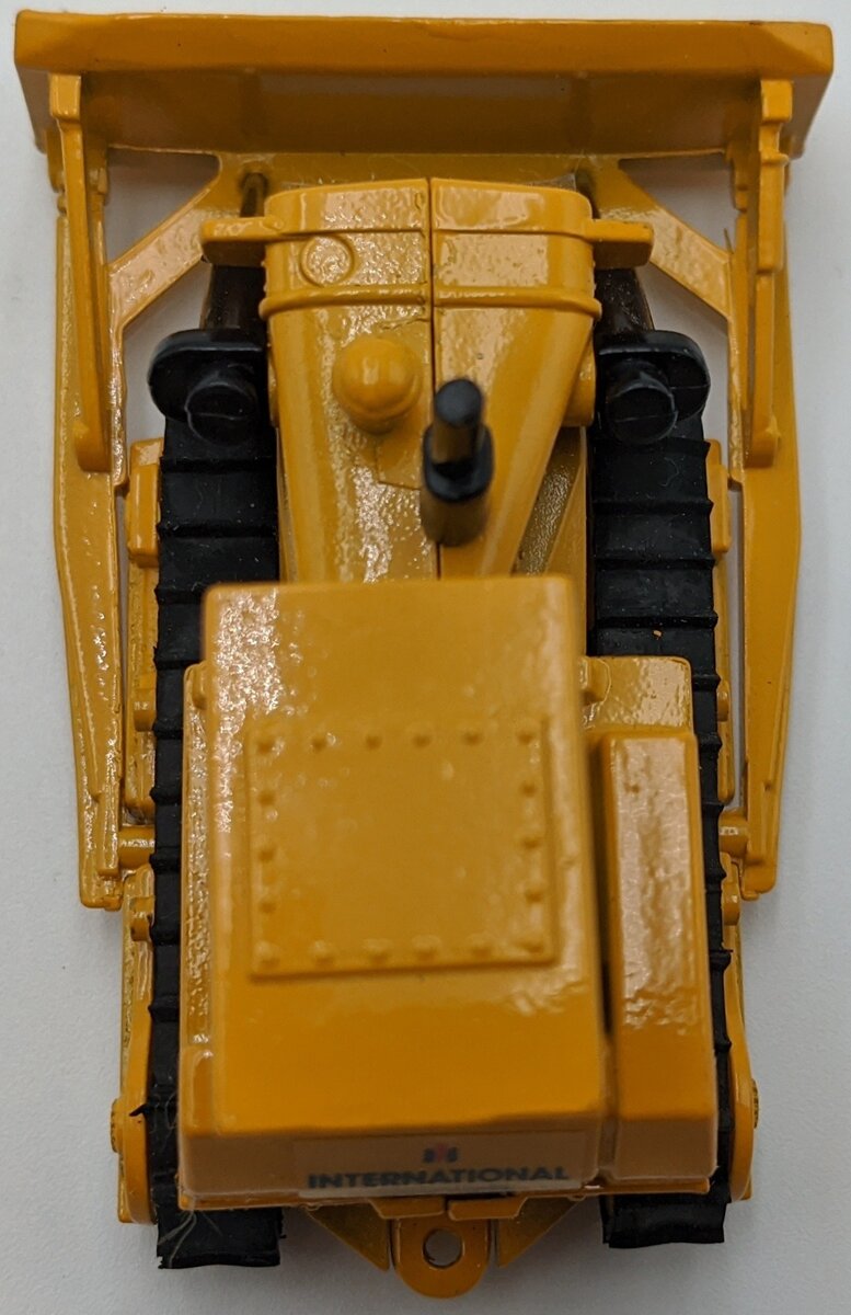 Ertl 1851 1:64 International TD-20E Crawler NIB