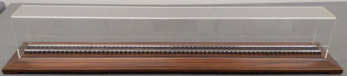 O Gauge Display Case 46