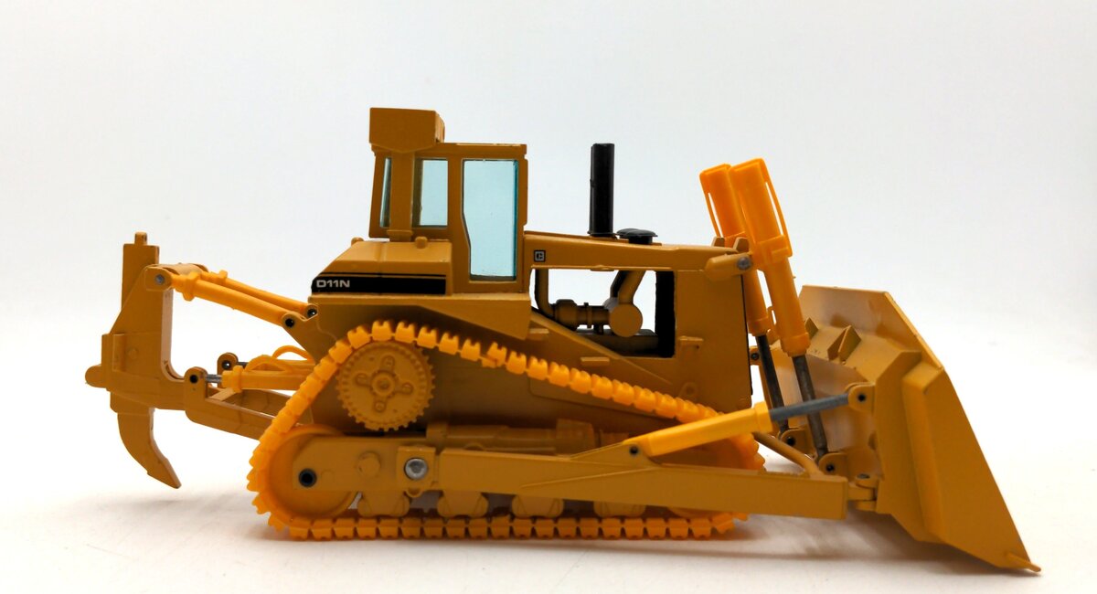 Conrad 285 1:50 Caterpillar D10N Dozer with Ripper LN/Box
