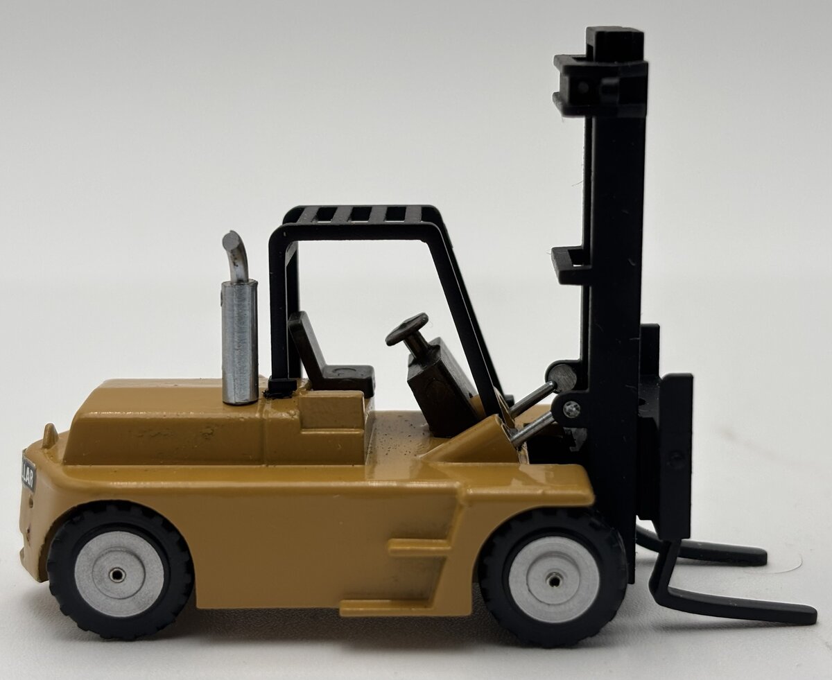 NZG 499 1:87 CAT B25 Lift Truck EX/Box