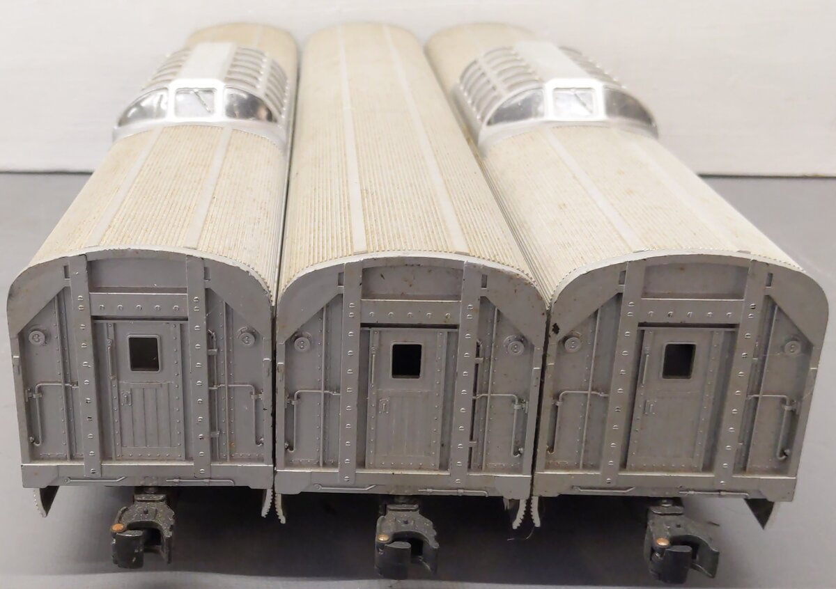 Lionel Vintage O Lionel Lines Aluminum Cars 2530, 2532 [3]