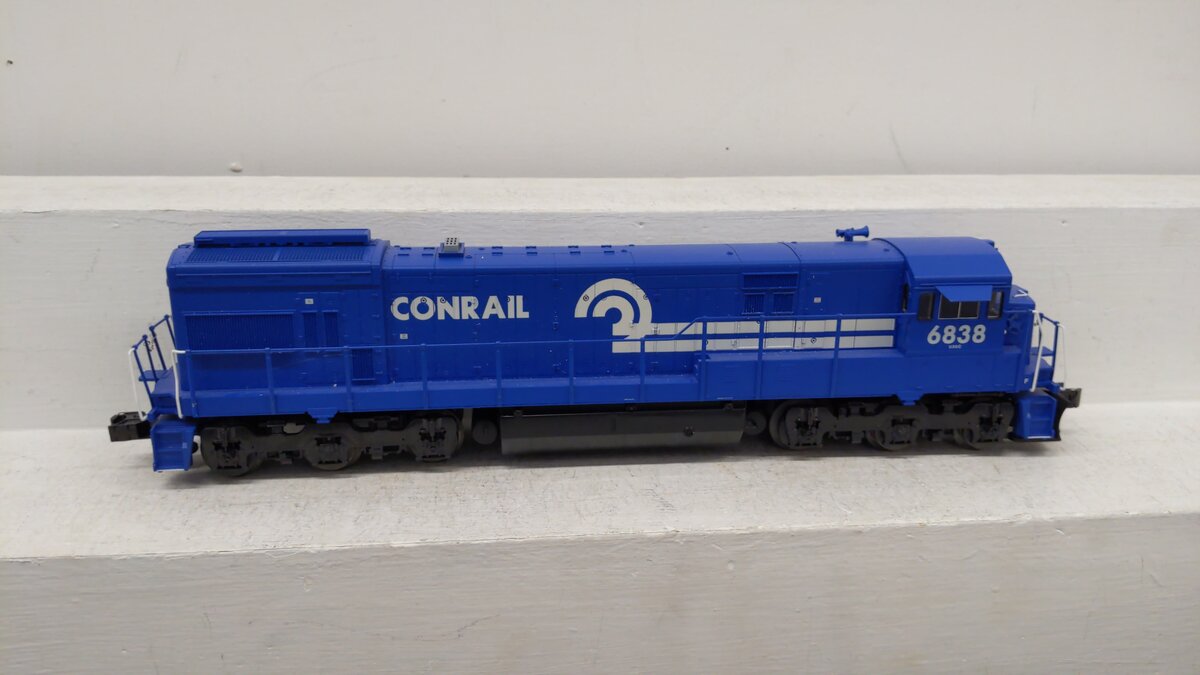 Lionel 6-28268 Conrail U30C Non-Powered Diesel Locomotive #6838 EX/Box