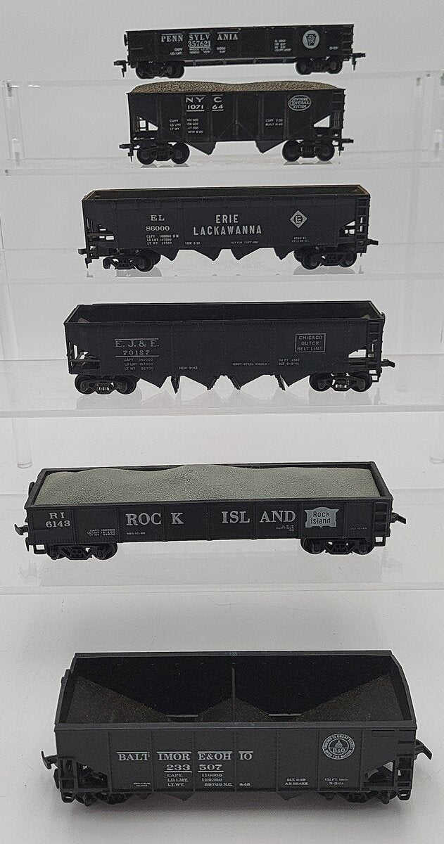 AHM & Other HO Scale Assorted Freight Cars: 6143, 70127, 357621, 233507 [6] VG
