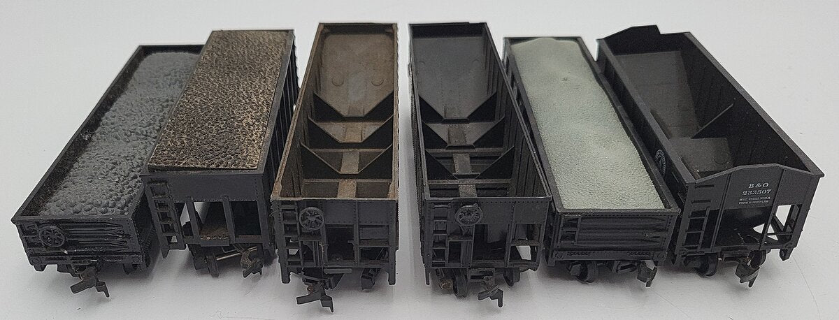 AHM & Other HO Scale Assorted Freight Cars: 6143, 70127, 357621, 233507 [6] VG