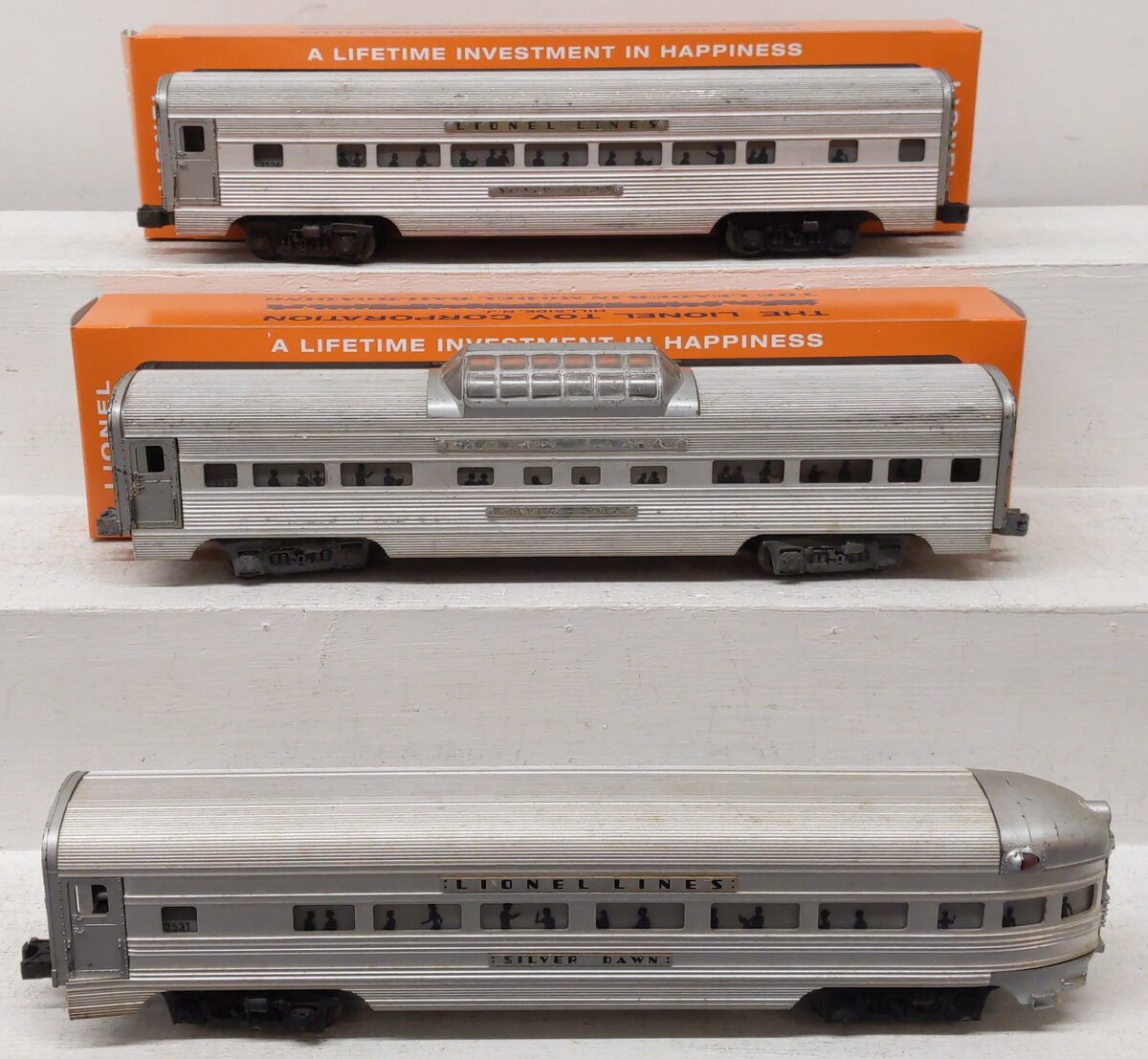 Lionel Vintage O Lionel Lines Aluminum Passenger Cars 2531, 2532, 2534 [3]