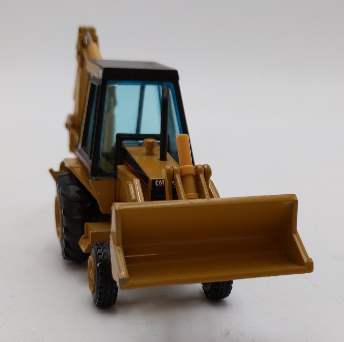 NZG Modelle 1:50 Scale Caterpillar 416B Wheel Loader W/ Hammer No.265 LN