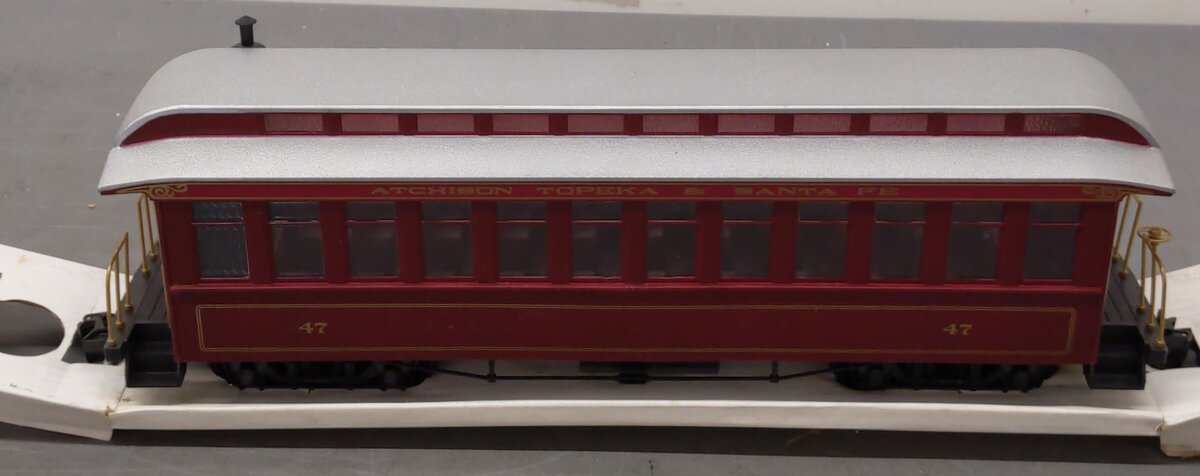 Bachmann 97202 G Scale Santa Fe Lighted Coach Car EX/Box