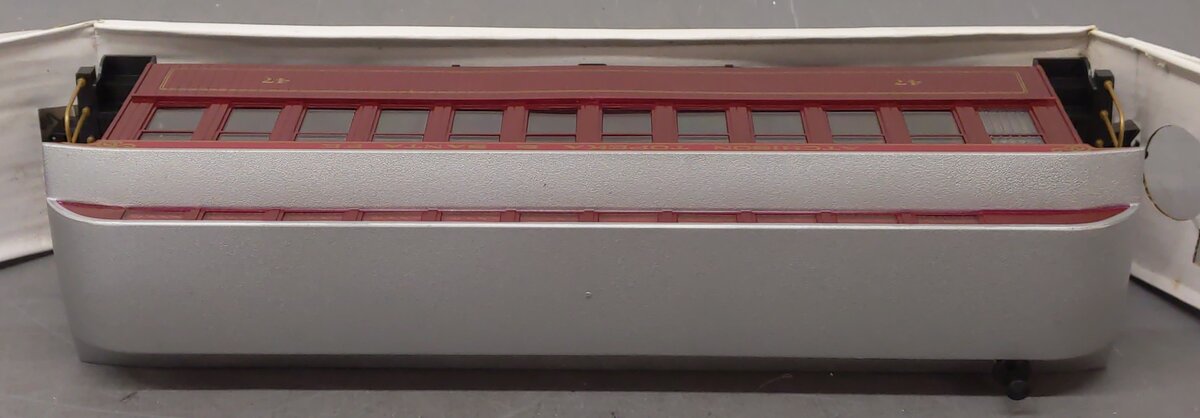 Bachmann 97202 G Scale Santa Fe Lighted Coach Car EX/Box
