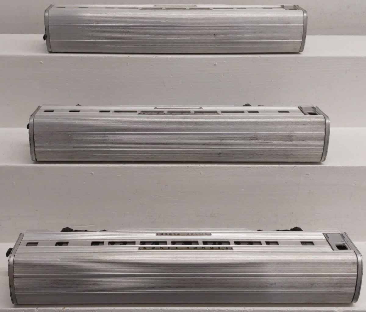 Lionel Vintage O Lionel Lines Aluminum Passenger Cars 2533, 2534 [3] VG