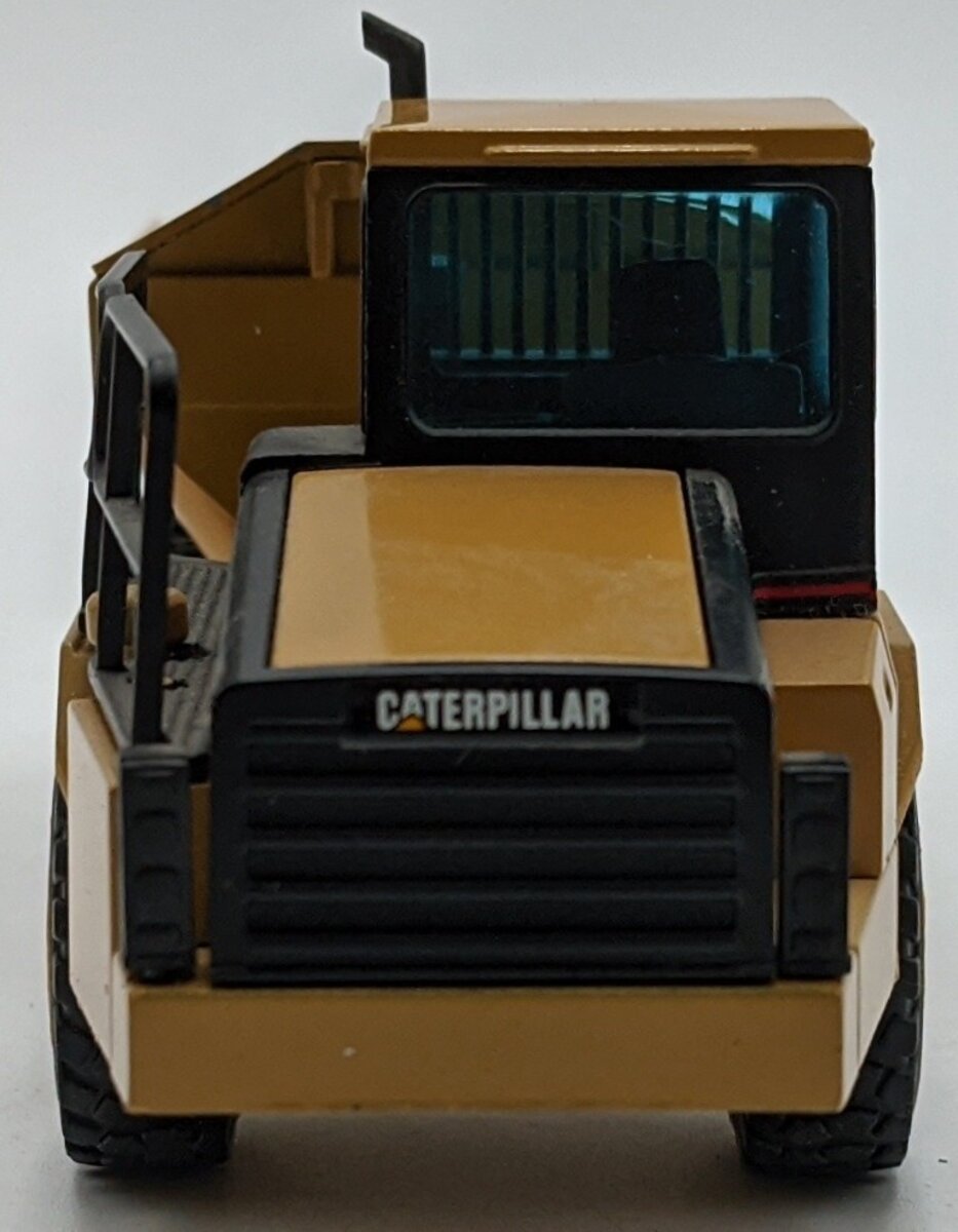 NZG 4131 1:50 Caterpillar D250E Series 2 Articulated Truck NIB