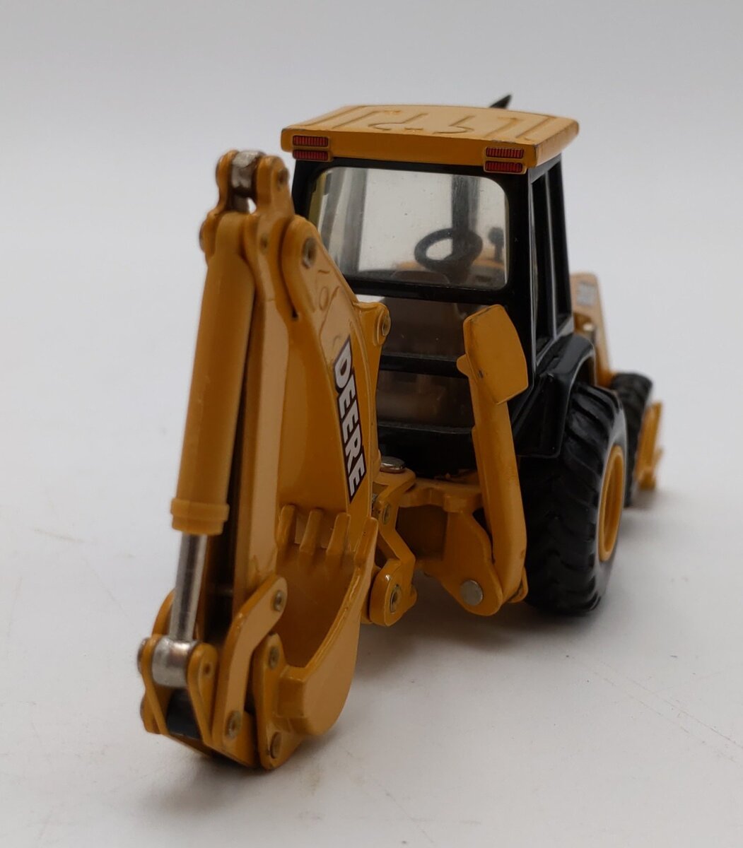 ERTL 3591 1:50 John Deere 310 Backhoe Loader LN