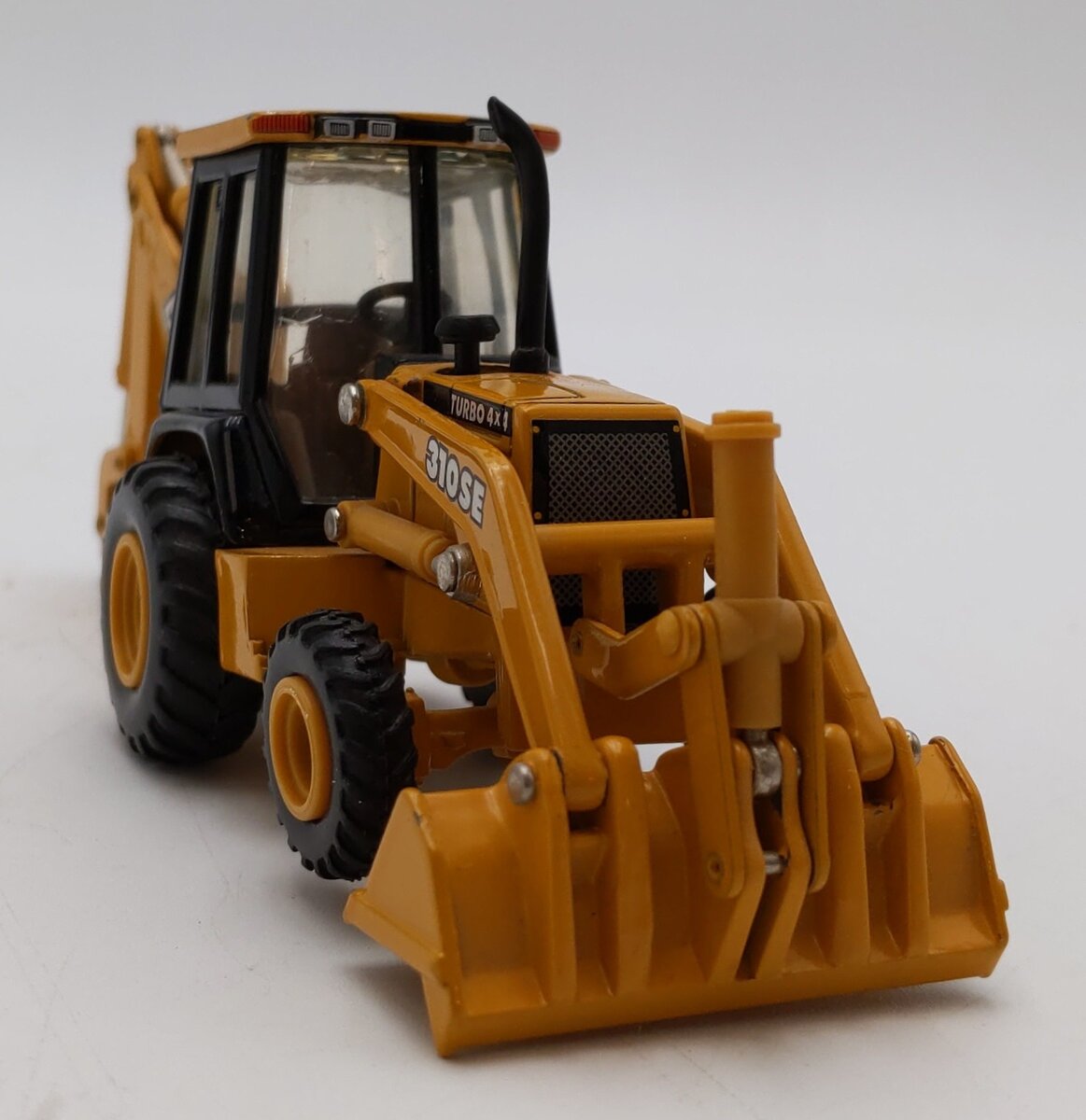 ERTL 3591 1:50 John Deere 310 Backhoe Loader LN