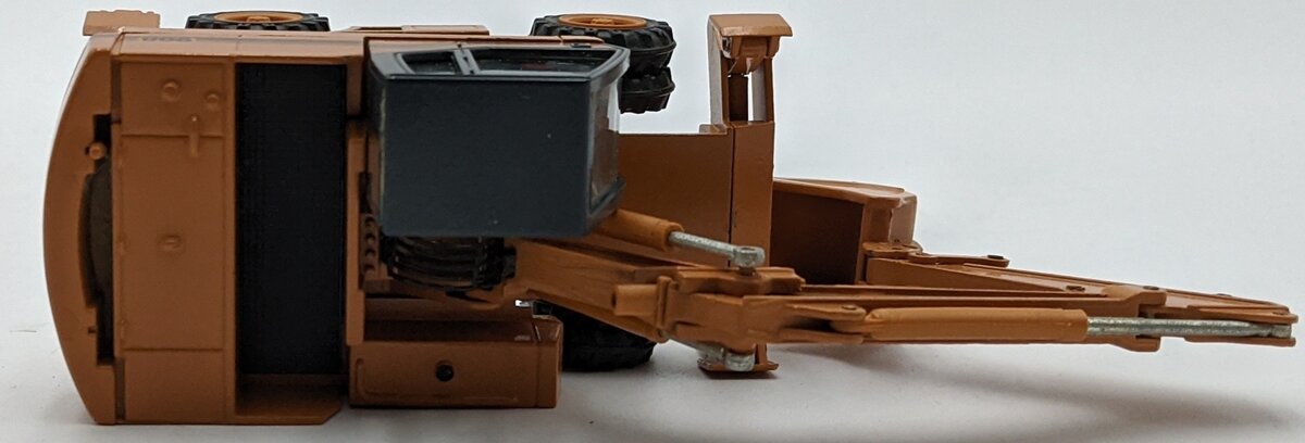 Conrad 2899 1:50 Case 988 Wheeled Excavator NIB