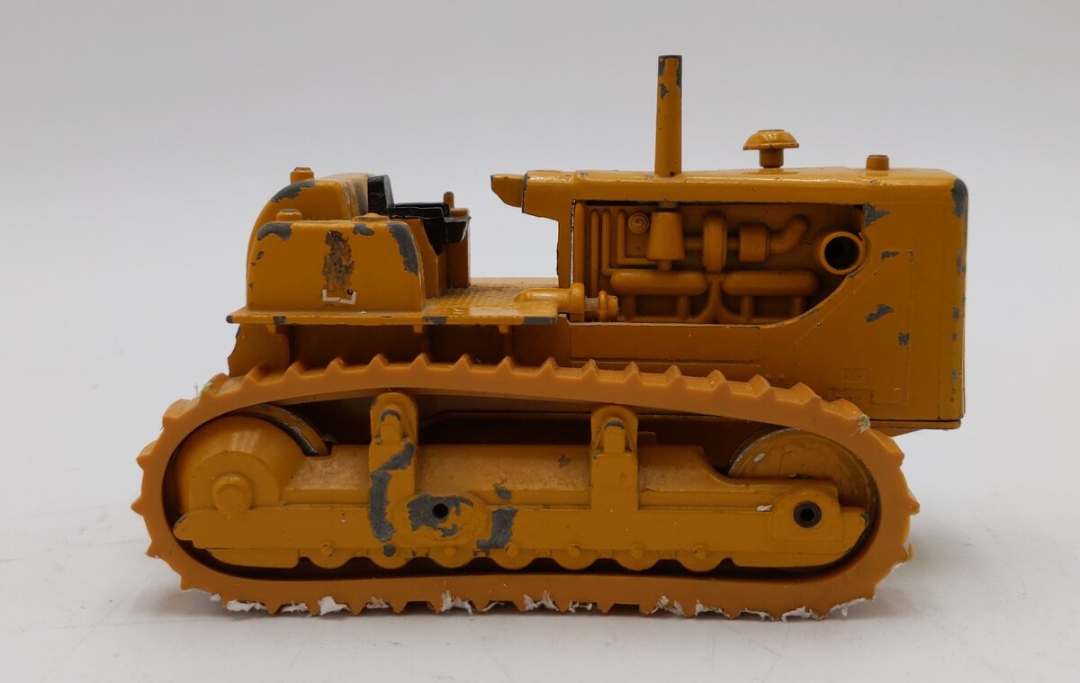 Conrad 1:50 Scale Caterpillar D9G Tractor