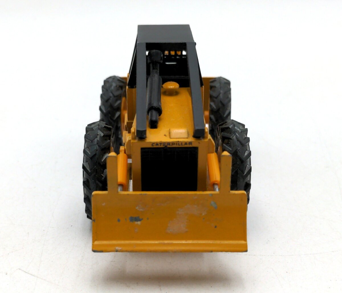 NZG 220 1:50 Caterpillar 528 Log Skidder VG/Box