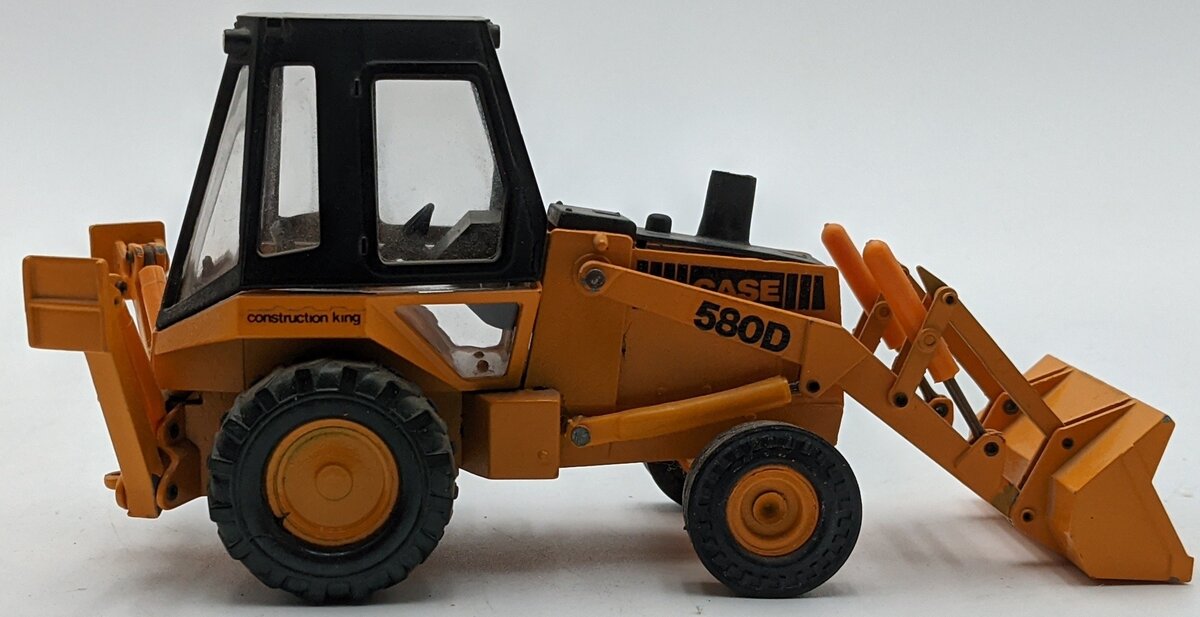 Conrad 2931 1:35 580D Construction King Backhoe/Loader NIB