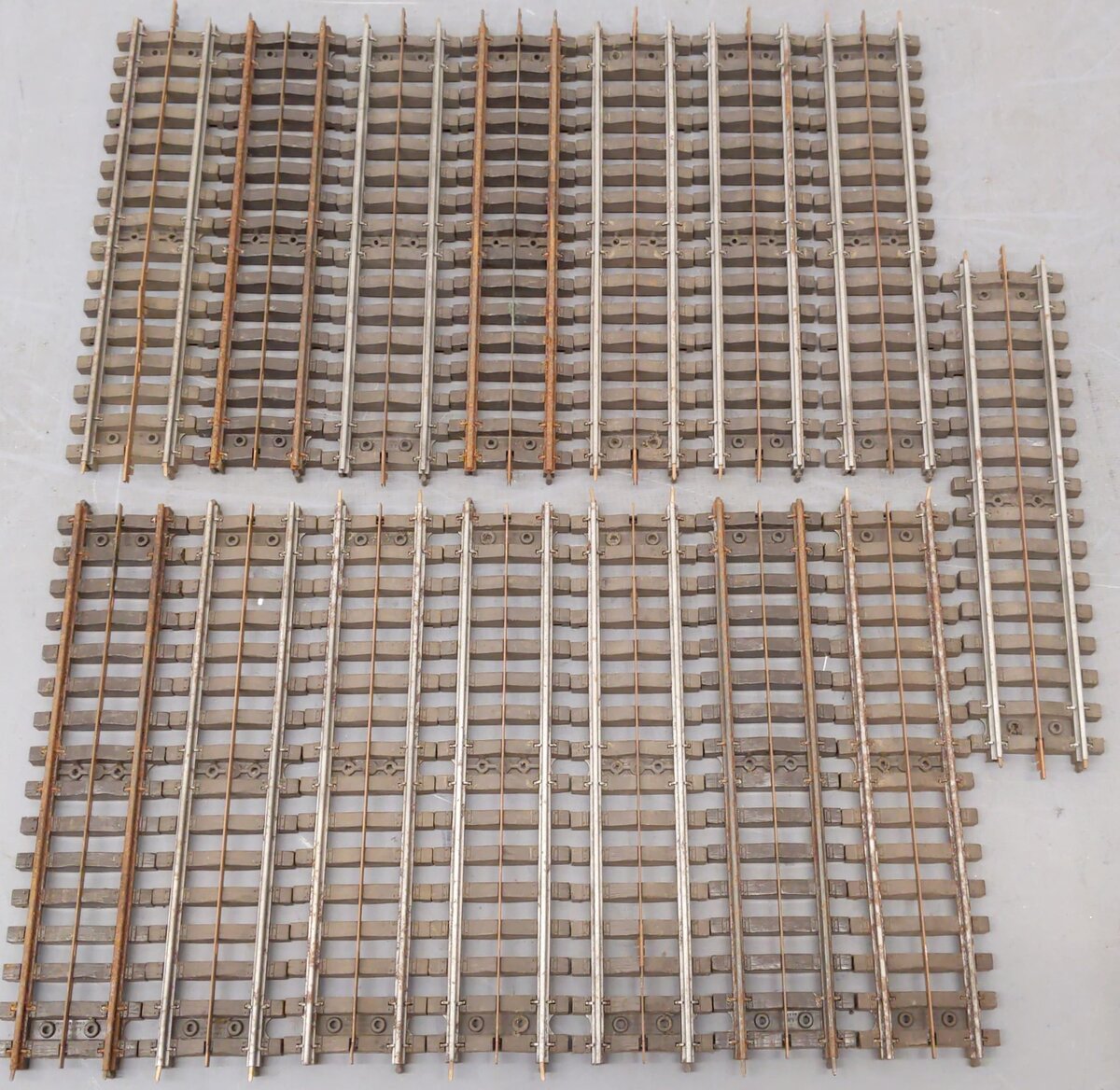 Lionel 32 Vintage Super "O" Straight Track Section (15)