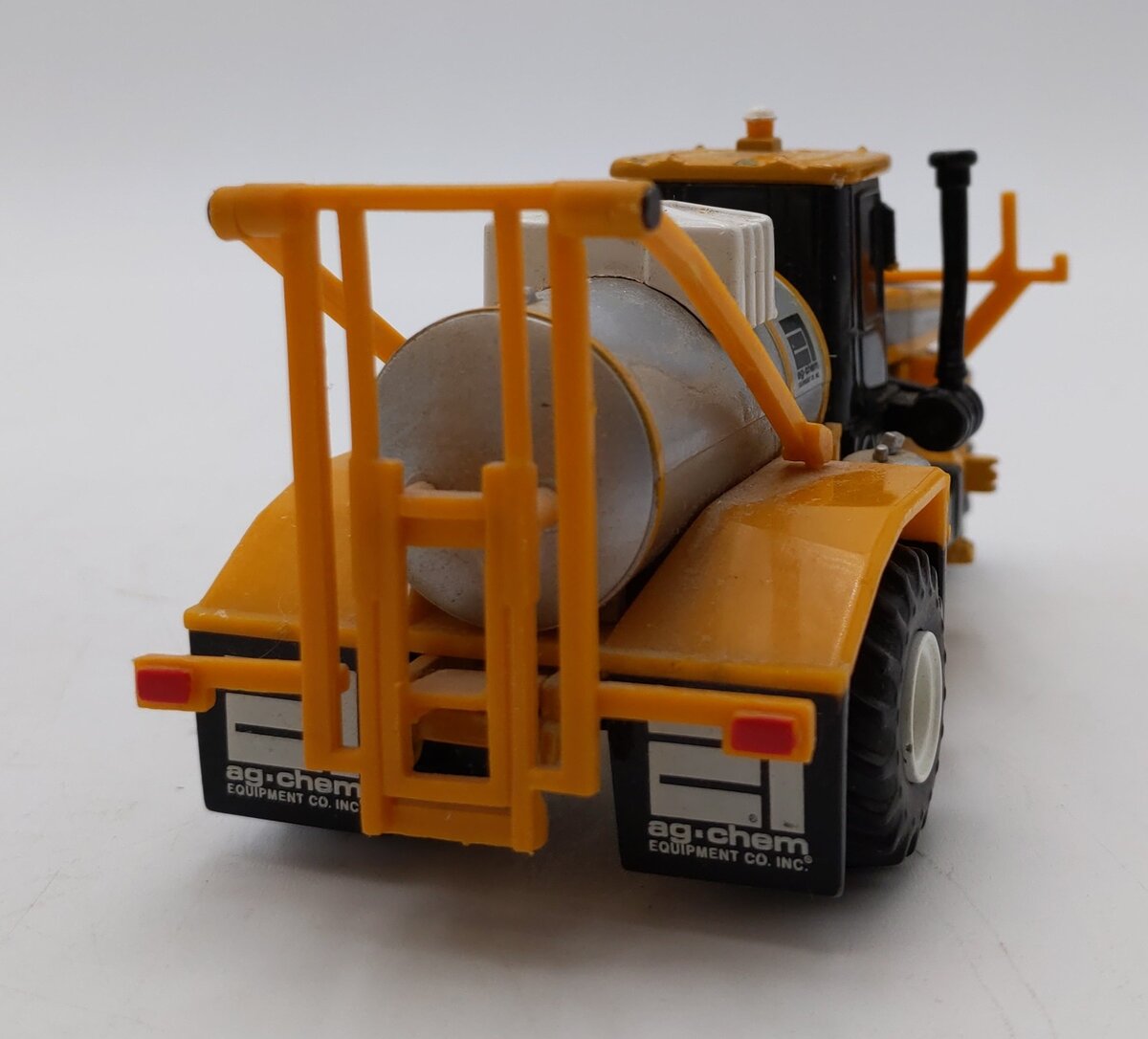 ERTL 1507U 1:64 Terra-Gator 3-Wheel Chemical Truck - AG Chem EX