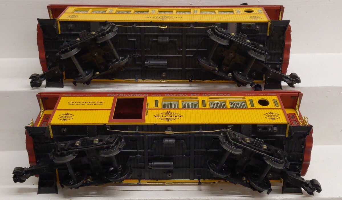 Aristo-Craft 28109  G Gauge Santa Fe Starter Train Passenger Cars VG