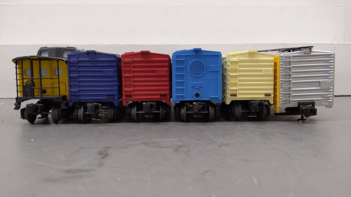 Lionel O Assorted Freight Cars 6-9168, 6-16750, 6-9808, 6-29213, 6-9788 [6] VG/Box
