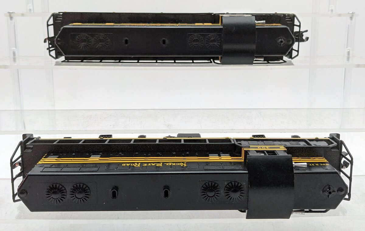 American Flyer 6-48017 S Nickel Plate Road GP-9 Diesel Locomotive Set #498/499 EX/Box