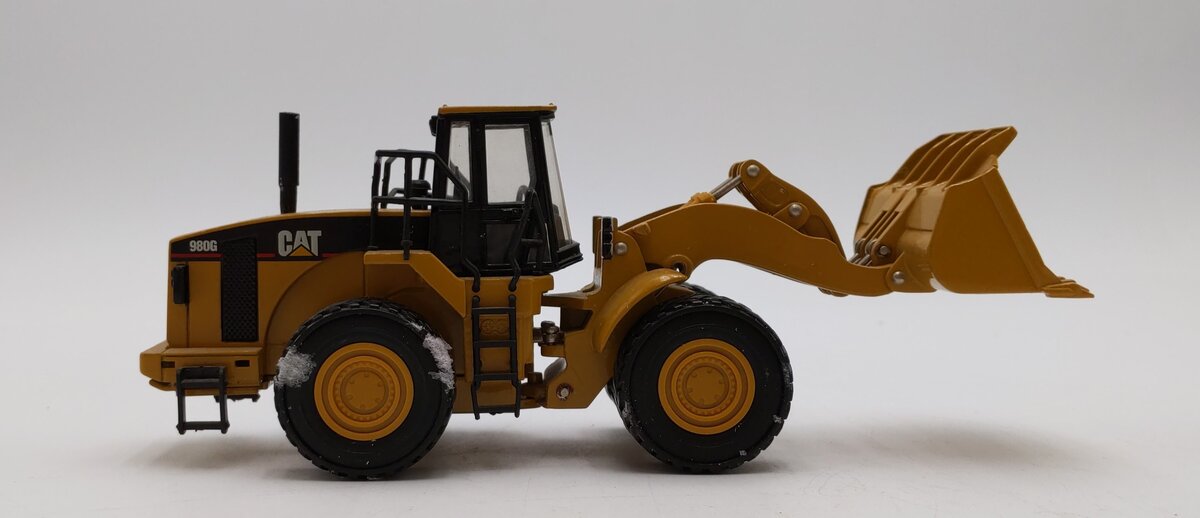 Norscot 55027 1:50 Diecast Caterpillar 980G Wheel Loader EX