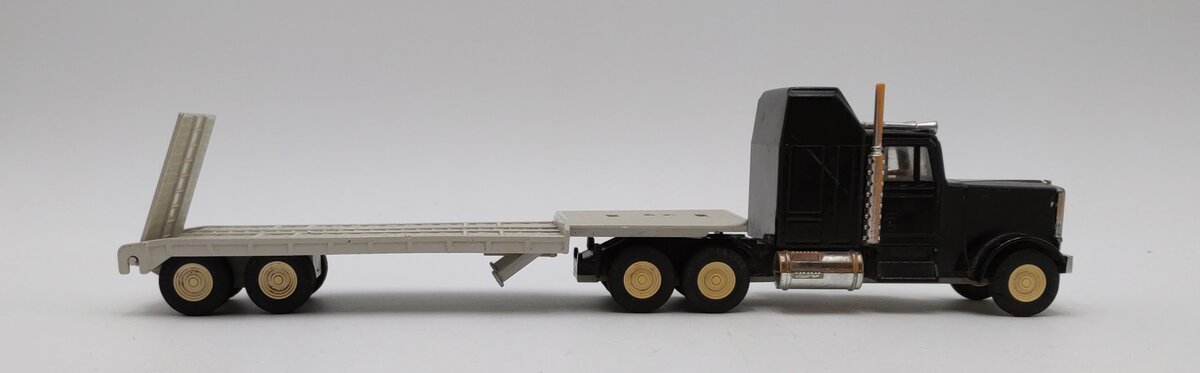 Joal 1:50 Scale Peterbilt Black 3-Axle Tractor w/Sleeper & Ramp Trailer LN