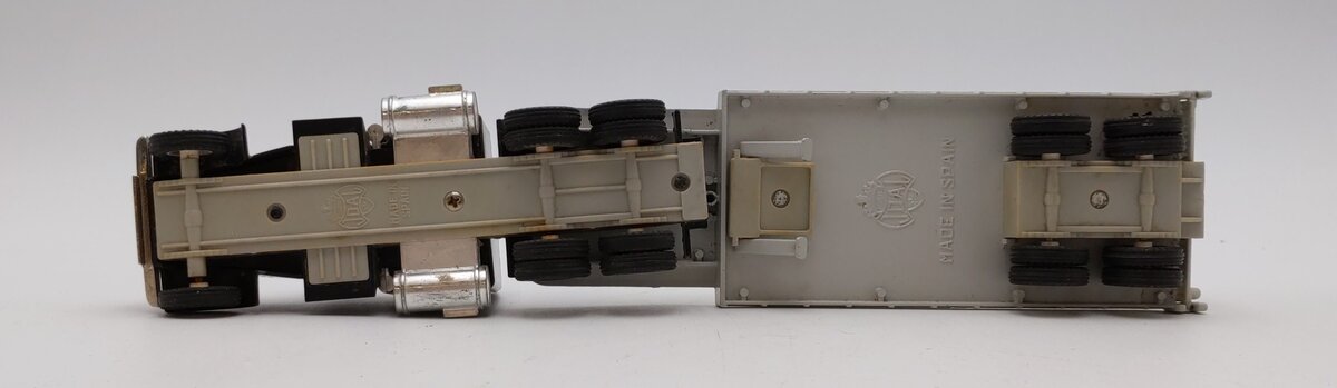 Joal 1:50 Scale Peterbilt Black 3-Axle Tractor w/Sleeper & Ramp Trailer LN