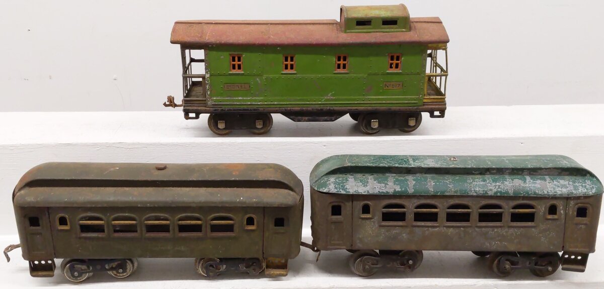 Lionel Vintage Standard Gauge Tinplate Passenger Cars [3]