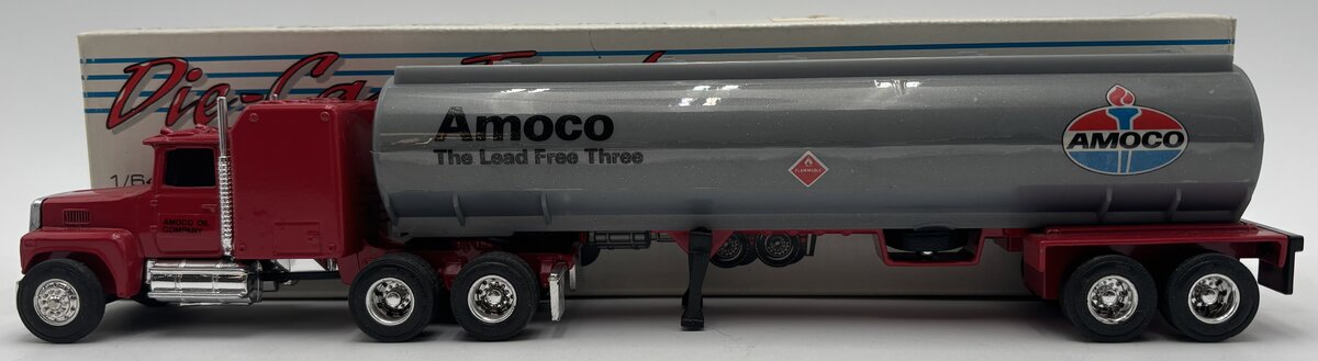 Ertl 9733 1:64 Ford LTL-9000 w/Sleeper Tanker Truck - Amoco EX/Box