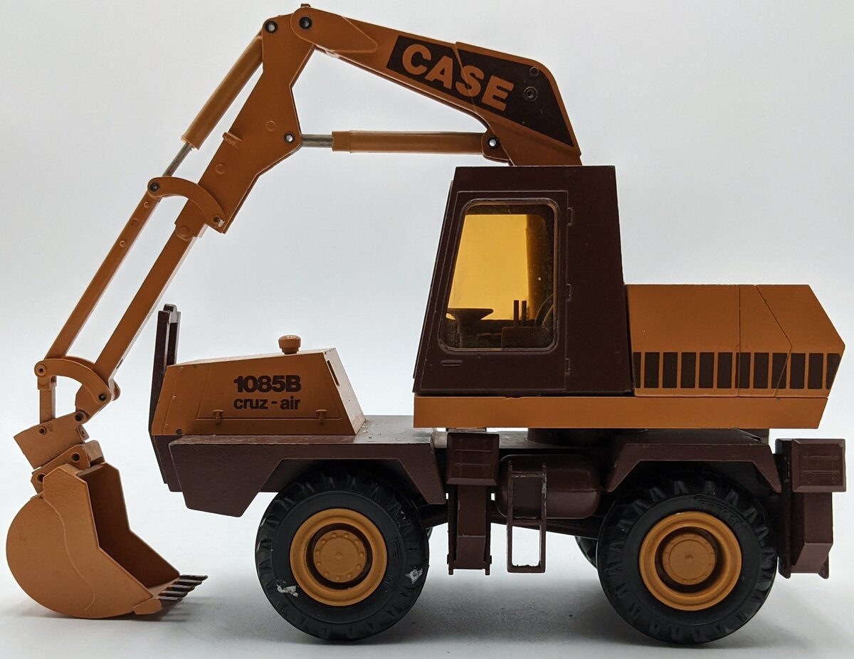 Conrad 2962 1:35 Case 1085B Cruz-Air Excavator EX