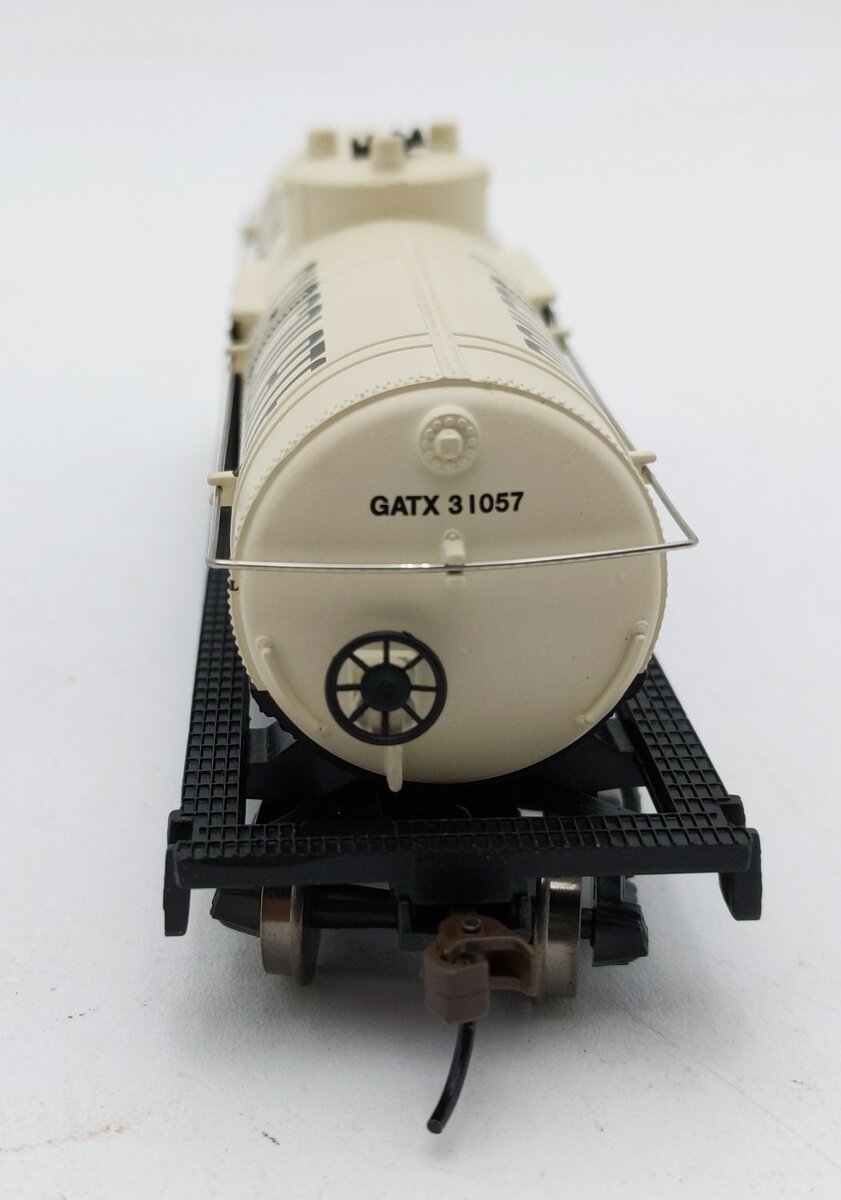 Walthers 931-1615 HO Baker's Chocolate GATX 40' Tank Car #31057 - Ready to Run LN/Box