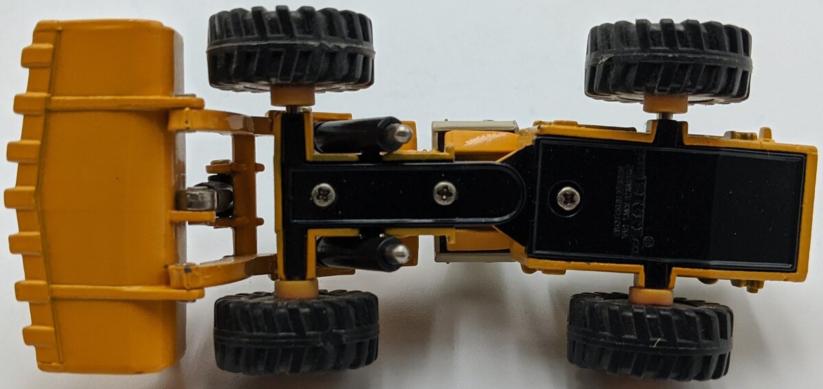 Ertl 1850 1:64 Wheel Loader 560 International Harvester Mighty Movers EX
