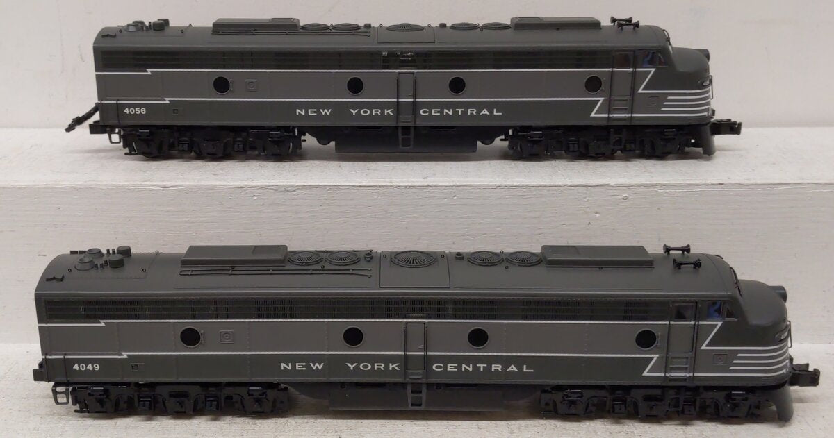 K-Line K28701S O Gauge New York Central E8 AA Diesel Locomotive Set #4046/4049 LN/Box