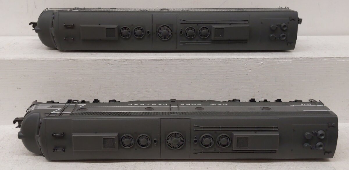 K-Line K28701S O Gauge New York Central E8 AA Diesel Locomotive Set #4046/4049 LN/Box