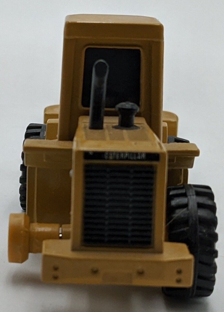 Ertl 2418 1:64 Caterpillar 950E Wheel Loader Road Construction