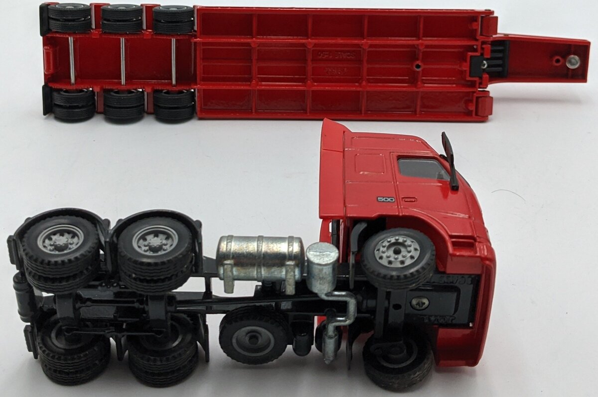 Joal 332 1:50 Scale Die-Cast Volvo FH16 Globetrotter XL Truck & Trailer