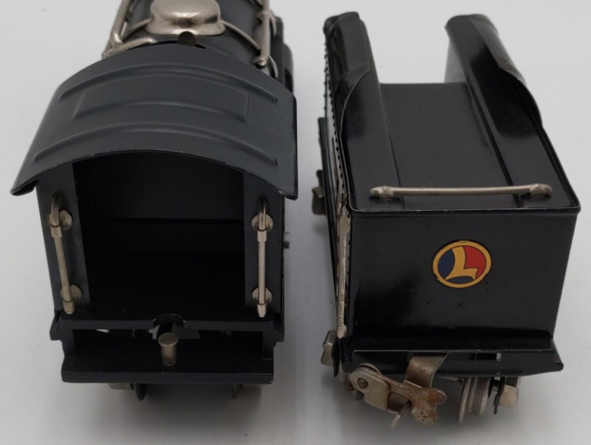 Lionel 262E Vintage O Prewar 2-4-2 Steam Locomotive & Tender