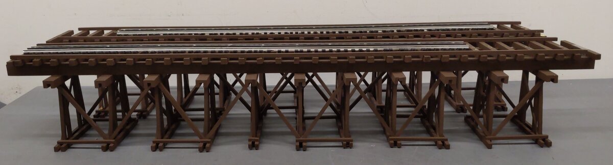 Wooden Trestle Bridge W/ Track [2] VG