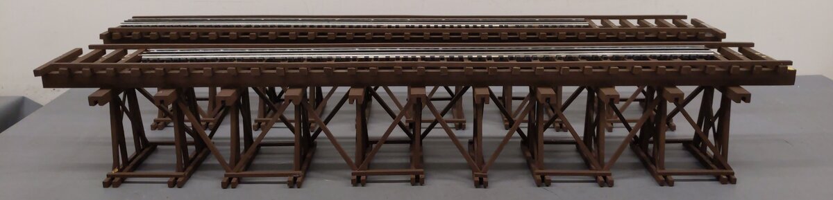 Wooden Trestle Bridge W/ Track [2] VG