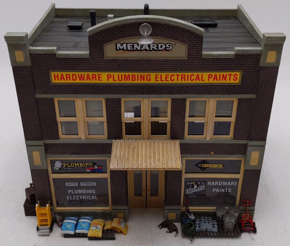Menards BR5822 O Gauge Hardware Plumbing Electrical Paints Store EX