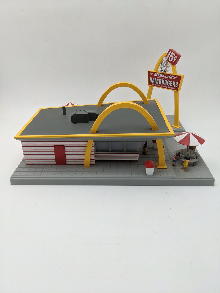 MTH 30-9034 O McDonald's Original Restaurant Building EX