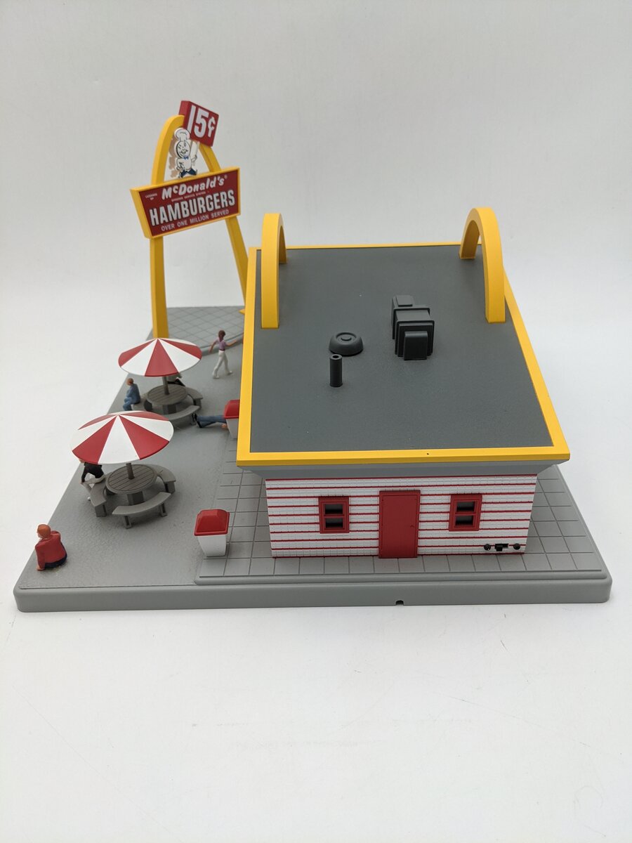 MTH 30-9034 O McDonald's Original Restaurant Building EX